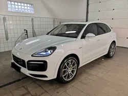 Weiß Gebraucht 2022 Porsche Cayenne Platinum Edition SUV | 81.990 € (Superpreis)