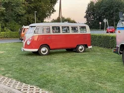 Rot Gebraucht 1965 VW T1 Van | 55.000 €