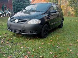 Schwarz Gebraucht 2006 VW Fox Kleinwagen | 1.600 € (Fairer Preis)