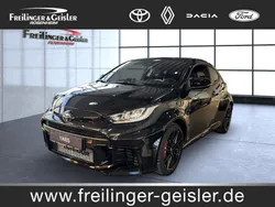 Precious black Gebraucht 2024 Toyota Yaris Limousine | 45.690 €