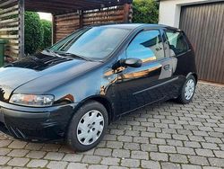 Schwarz Gebraucht 2002 Fiat Punto Limousine | 2.500 € (Teuer)