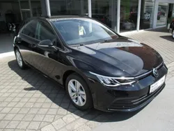 Schwarz Gebraucht 2021 VW Golf VIII Life Limousine | 17.990 € (Fairer Preis)