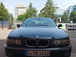 Grün Gebraucht 1999 BMW 528 Limousine | 5.280 € (Fairer Preis)
