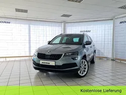 Seda business/business grey Gebraucht 2020 Skoda Karoq Style SUV | 24.990 € (Fairer Preis)