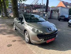 Grau Gebraucht 2007 Peugeot 207 CC Sport Cabrio | 3.990 € (Fairer Preis)