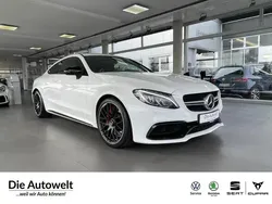 Polarweiss unilack (weiß) Gebraucht 2017 Mercedes C63S AMG AMG Coupé | 56.890 € (Superpreis)