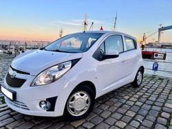 Weiß Gebraucht 2012 Chevrolet Spark LS Kleinwagen | 3.990 € (Fairer Preis)