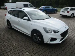 Weiß Gebraucht 2021 Ford Focus ST-Line Kombi | 14.480 € (Etwas zu teuer)