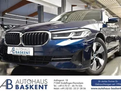 Blau Gebraucht 2022 BMW 520 Kombi | 29.980 € (Guter Preis)