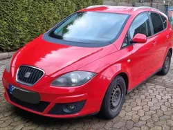 Rot Gebraucht 2009 Seat Altea XL Van / Kleinbus | 2.600 € (Guter Preis)