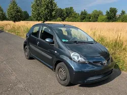 Grau Gebraucht 2008 Toyota Aygo Kleinwagen | 3.099 € (Fairer Preis)