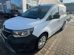 Weiß Gebraucht 2023 Renault Kangoo Van / Kleinbus | 18.777 € (Guter Preis)