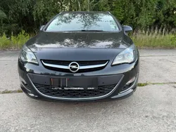 Schwarz Gebraucht 2015 Opel Astra Eco Kombi | 4.990 € (Fairer Preis)
