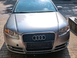 Silber Gebraucht 2006 Audi A4 Kombi | 2.800 €