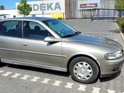 Andere außenfarben Gebraucht 1999 Opel Vectra Limousine | 1.470 €