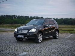 Schwarz Gebraucht 2007 Mercedes ML280 SUV | 13.700 € (Teuer)