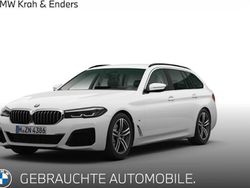 Weiss Gebraucht 2023 BMW 520 M Sport Kombi | 33.988 € (Fairer Preis)