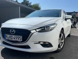 Weiß Gebraucht 2017 Mazda 3 Sports-Line Limousine | 12.600 € (Fairer Preis)