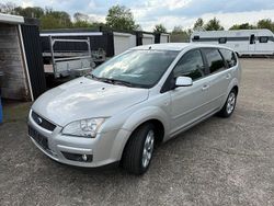 Silber Gebraucht 2007 Ford Focus Style Kombi | 1.499 € (Fairer Preis)