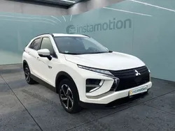 Weiß Gebraucht 2022 Mitsubishi Eclipse Cross Basis SUV | 24.600 € (Guter Preis)