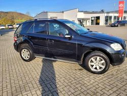 Schwarz Gebraucht 2008 Mercedes ML280 SUV | 8.200 € (Fairer Preis)