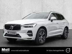 Ice white Gebraucht 2022 Volvo XC60 Momentum SUV | 34.890 €
