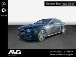 Schwarz Gebraucht 2024 Mercedes E220 Premium Limousine | 63.990 €
