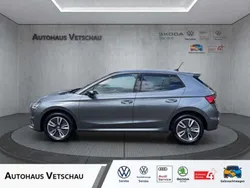 Graphite grau (grau) Gebraucht 2024 Skoda Fabia Style Limousine | 22.660 € (Fairer Preis)