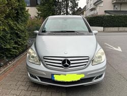 Silber Gebraucht 2008 Mercedes B200 Van / Kleinbus | 5.950 € (Fairer Preis)