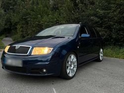 Blau Gebraucht 2006 Skoda Fabia Kleinwagen | 2.550 €