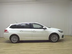 Weiss banquise Gebraucht 2020 Peugeot 308 Active Kombi | 13.480 € (Fairer Preis)