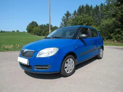 Blau Gebraucht 2010 Skoda Fabia Limousine | 1.499 € (Guter Preis)