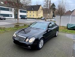 Schwarz Gebraucht 2007 Mercedes E200 Limousine | 2.500 € (Superpreis)