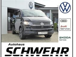 Deep black perleffekt Gebraucht 2023 VW Multivan Comfortline Van | 61.850 € (Teuer)