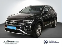Deep black perleffekt Gebraucht 2023 VW T-Roc Style SUV | 28.980 € (Fairer Preis)