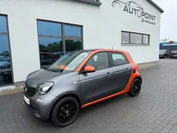 Grau Gebraucht 2015 Smart ForFour Edition #1 Limousine | 9.990 € (Teuer)