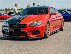 Grau Gebraucht 2016 BMW M6 Performance Coupé | 56.999 €