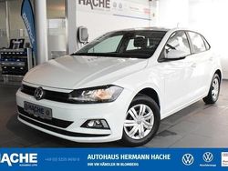 Weiß Gebraucht 2017 VW Polo Trendline Kleinwagen | 10.450 € (Fairer Preis)