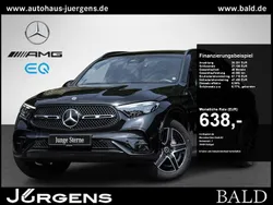 Schwarz obsidianschwarz metall Gebraucht 2024 Mercedes GLC300e AMG SUV | 65.250 € (Fairer Preis)