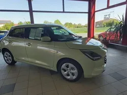 Gelb Neu 2025 Suzuki Swift Comfort Limousine | 22.999 €