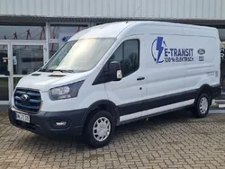 Frostweiß Gebraucht 2022 Ford Econoline Trend Van | 54.990 €