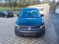 Schwarz Gebraucht 2015 VW Caddy Van / Kleinbus | 7.500 € (Guter Preis)
