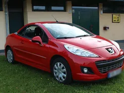 Rot Gebraucht 2011 Peugeot 207 CC Cabrio | 4.600 € (Fairer Preis)