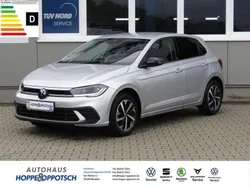 Reflexsilber Gebraucht 2023 VW Polo Move Limousine | 20.550 € (Guter Preis)