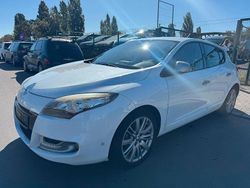 Weiß Gebraucht 2012 Renault Mégane GT Line Dynamique Limousine | 5.500 € (Fairer Preis)