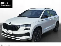 Moonweiß metallic Gebraucht 2024 Skoda Karoq SportLine SUV | 39.920 € (Etwas zu teuer)