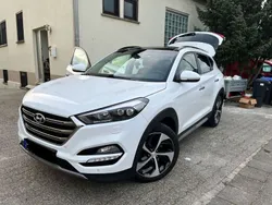 Weiß Gebraucht 2017 Hyundai Tucson Premium SUV | 21.000 € (Teuer)