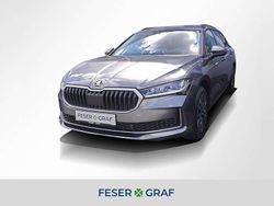 Graphitegrau Neu 2025 Skoda Superb Selection Kombi | 50.400 €