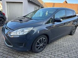 Grau Gebraucht 2012 Ford Grand C-Max Van / Kleinbus | 3.990 € (Fairer Preis)