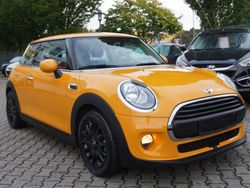 Volcanic orange uni Gebraucht 2018 Mini ONE Kleinwagen | 11.600 € (Fairer Preis)